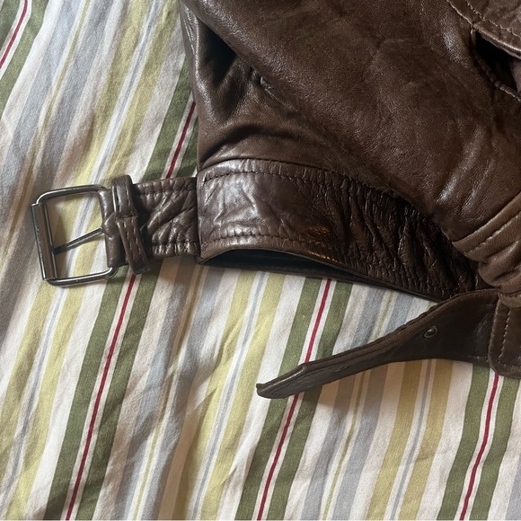 VINTAGE L’AVION FRENCH FLUFFY LEATHER JACKET WOLF DESIGN STITCHED ON BACK - Picture 4 of 9